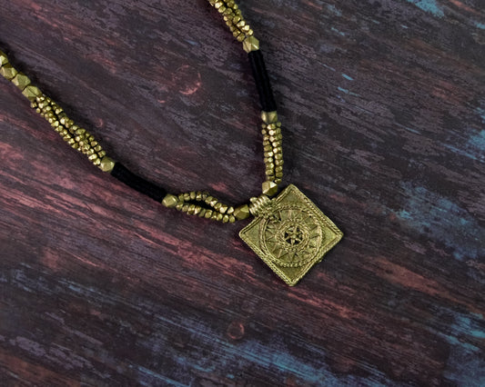 Black and Gold Neckpiece