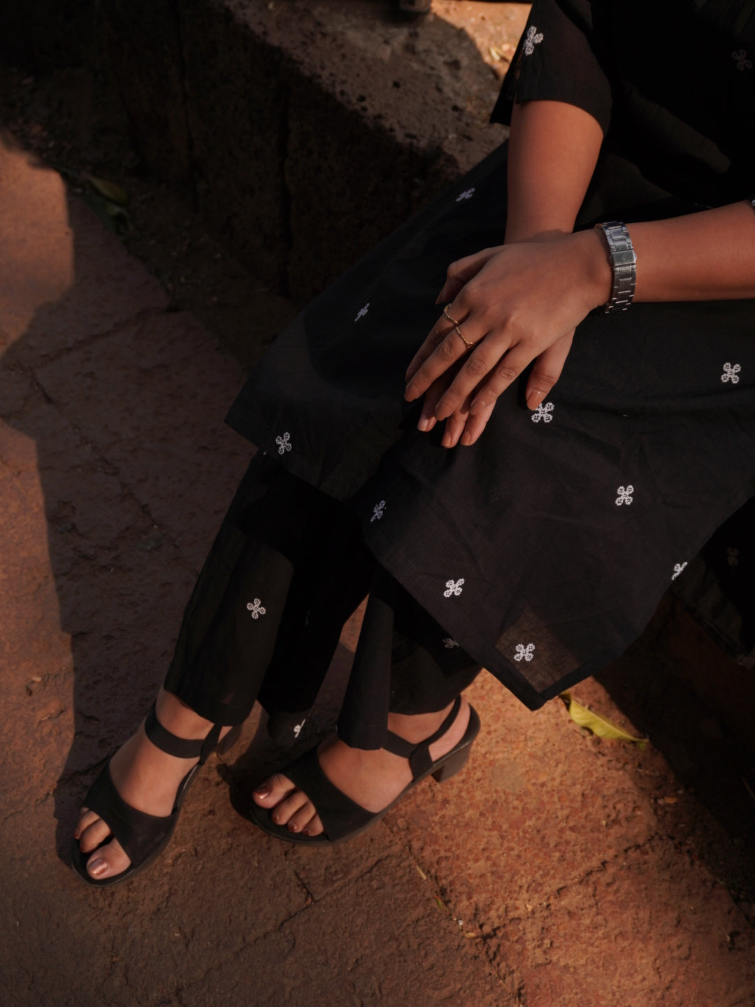 Raat Ki Rangoli Black Jamdani Half Sleev Cotton Dress