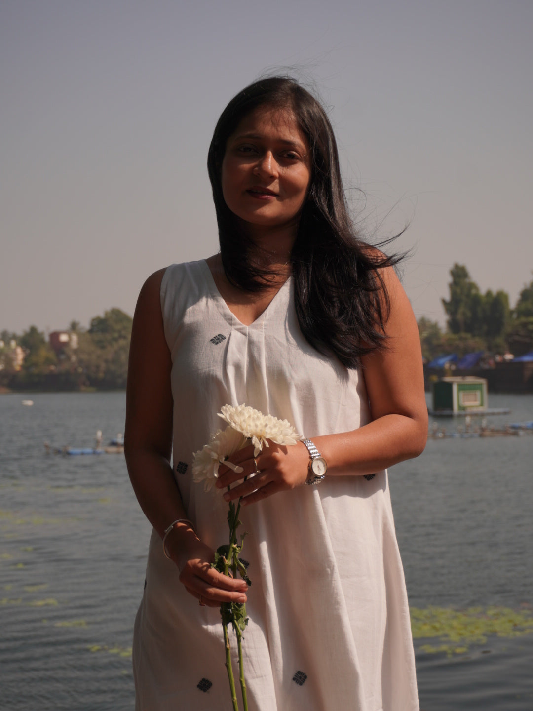 Shwet Jamdani Cotton Dress - White Handwoven Traditional Women's Dress