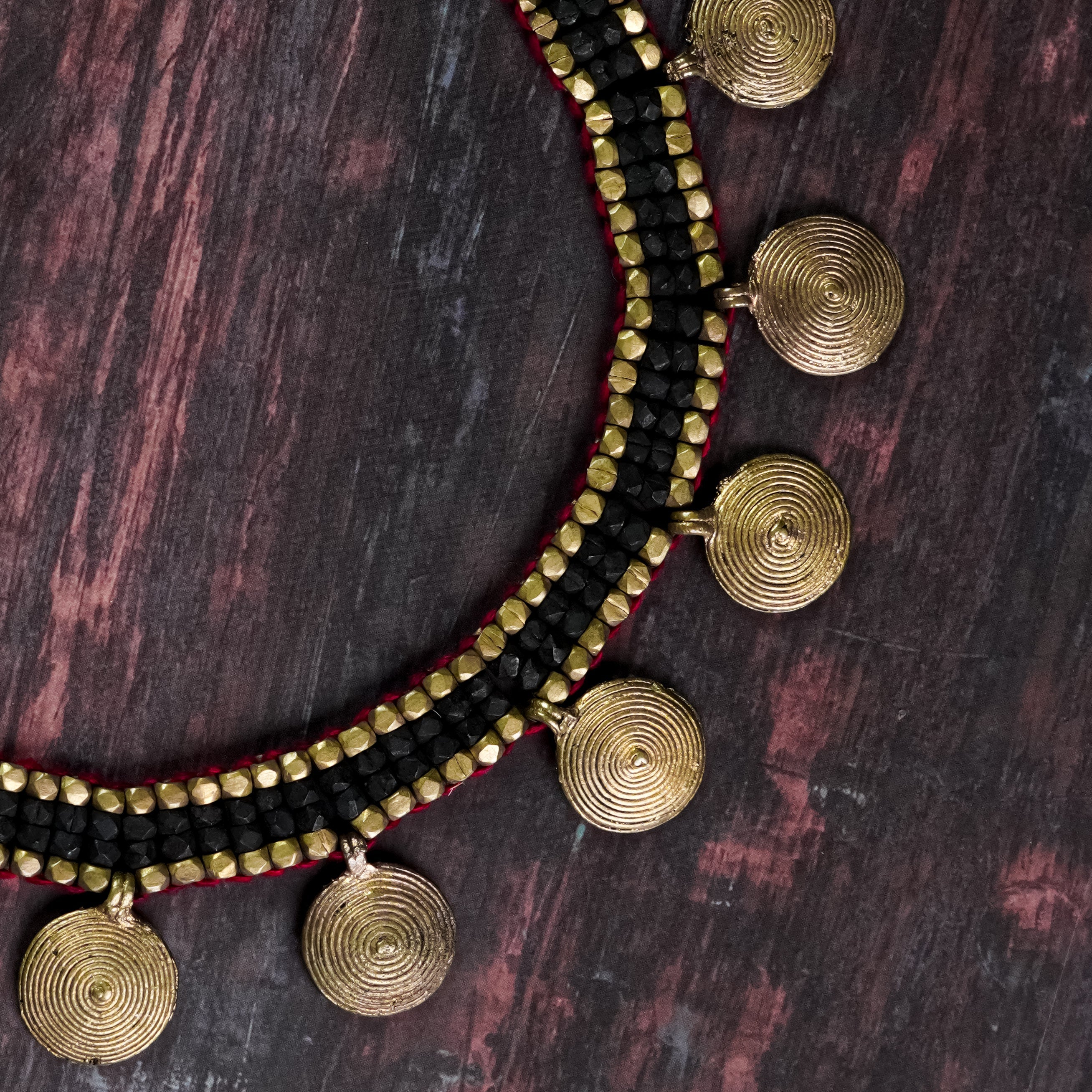 Red And Black Short Temple Style Neckpiece