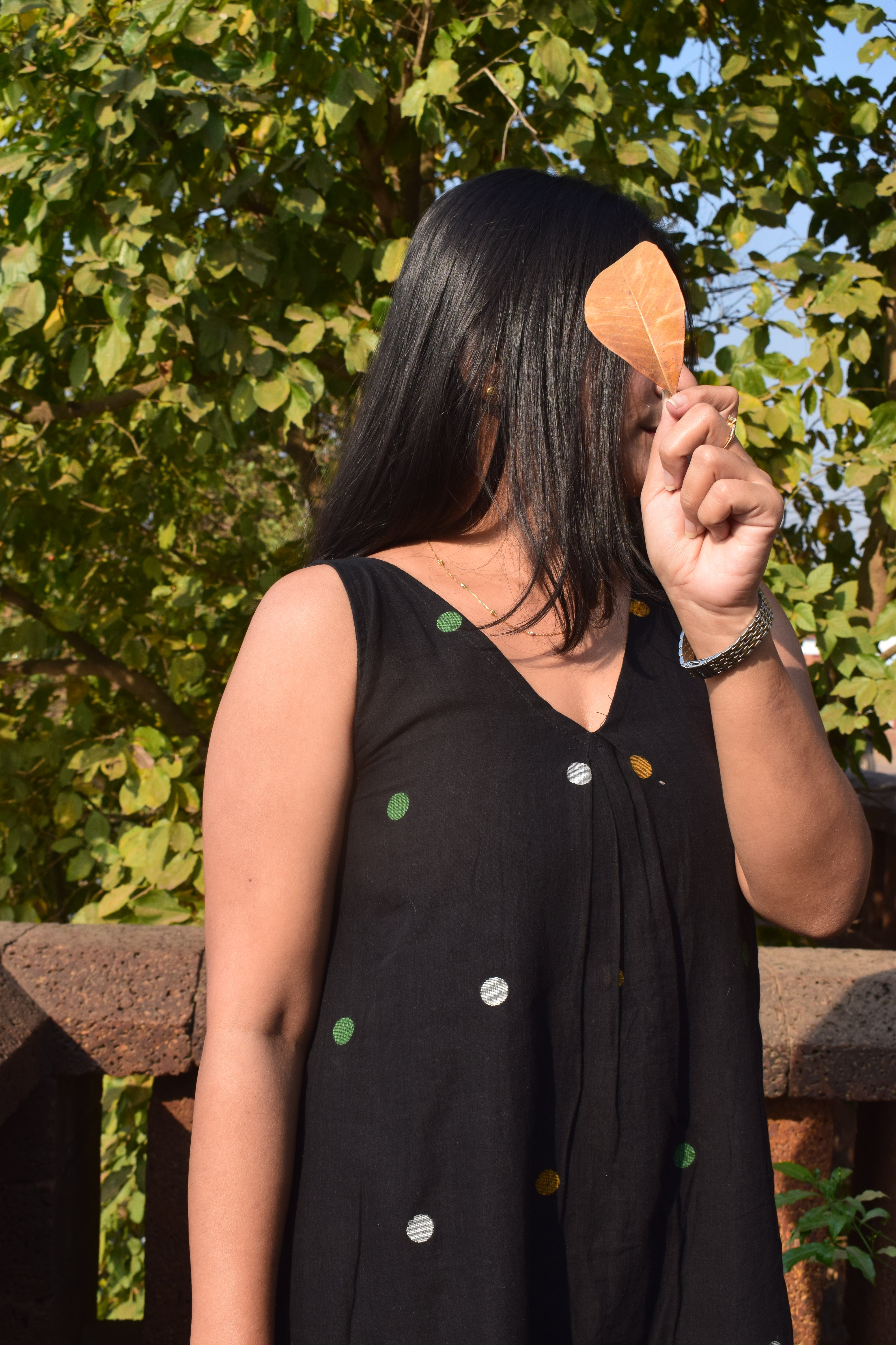 Raat Ki Rangoli Jamdani Sleeveless Dress - Black Handwoven Women's Dress