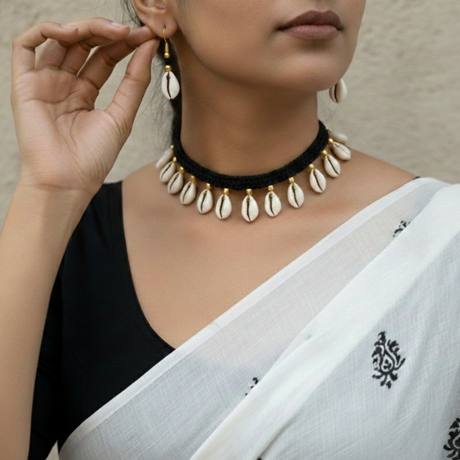 Black Cowrie Dhokra Jewellery