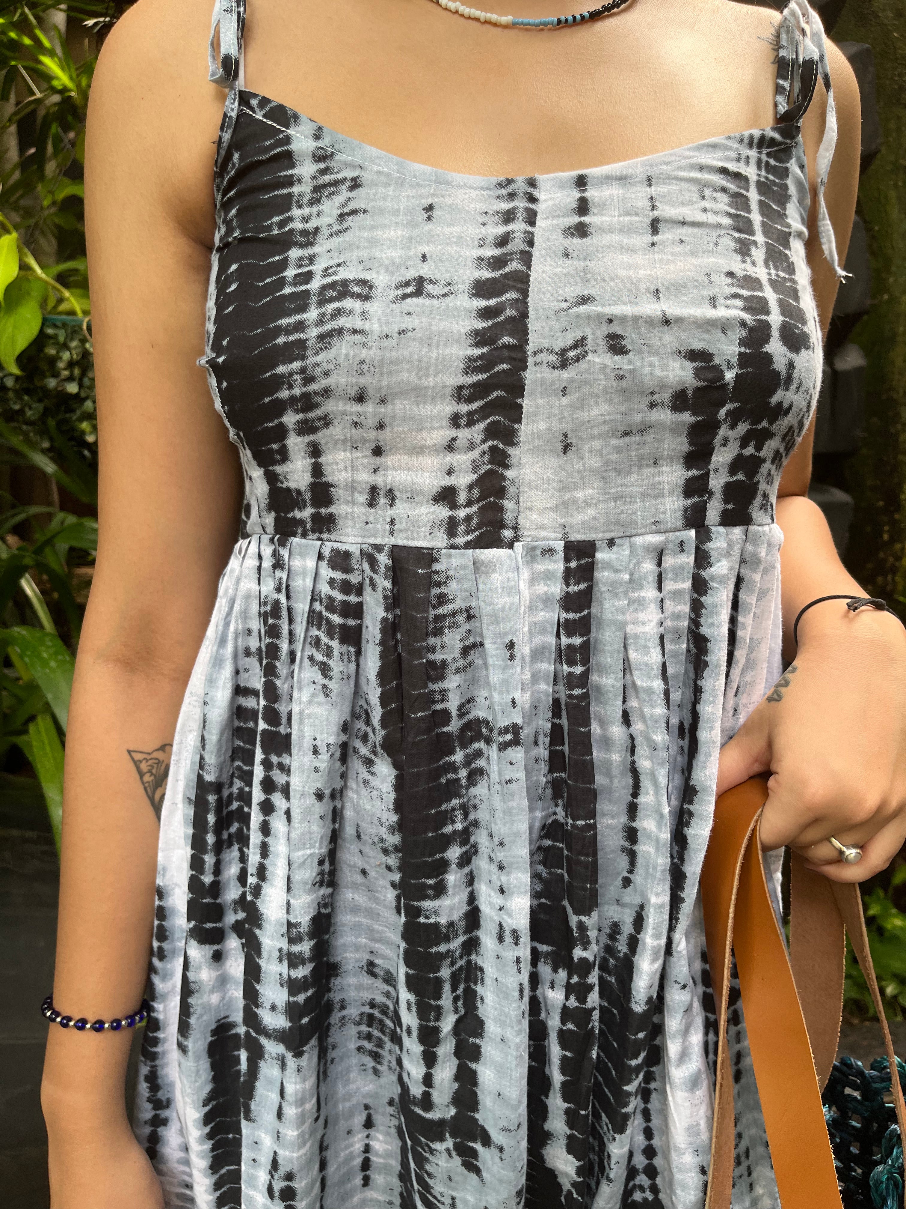 To Die For Sapphire Dress